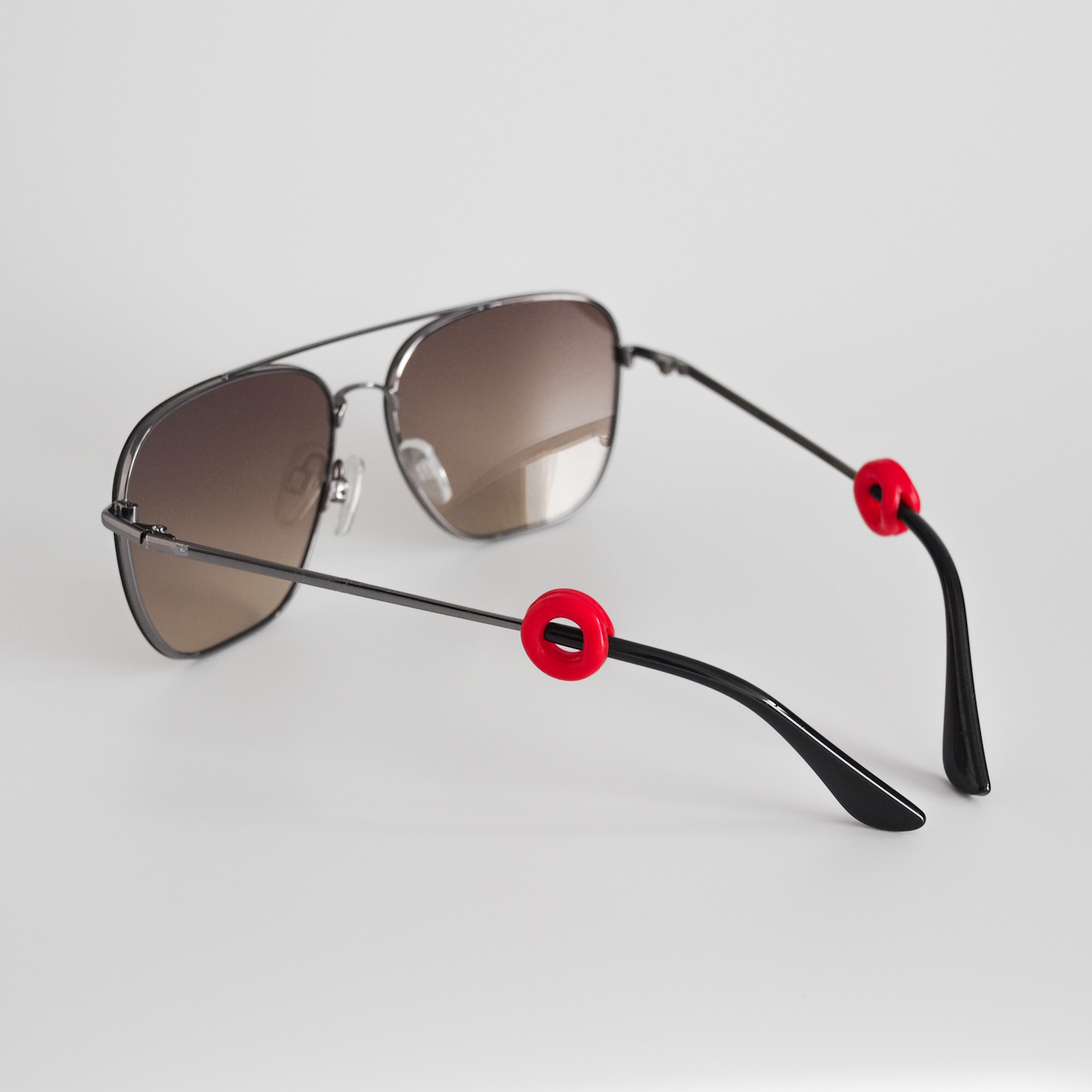 Gafa con topes de silicona antideslizantes rojos